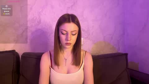 rosaliehue online show from 04.12.26