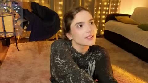 Snapshot of rosalvaulman chatting on 03.11.26 Kylie online show from 03.11.26