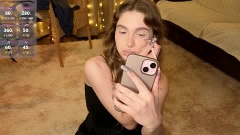 Snapshot of rosalvaulman chatting on 03.29.26 Kylie online show from 03.29.26