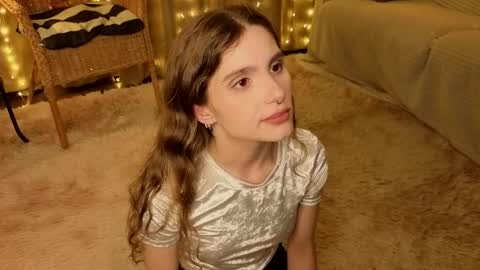 Snapshot of rosalvaulman chatting on 05.21.26 Kylie online show from 05.21.26