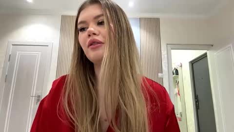 Snapshot of rosalynhouk chatting on 02.28.26 Rosa online show from 02.28.26