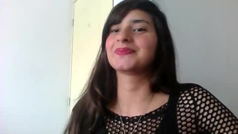 Snapshot of rosasvioletas chatting on 10.28.25 rosasvioletas online show from 10.28.25