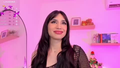 Rose Saenz online show from 12.11.24