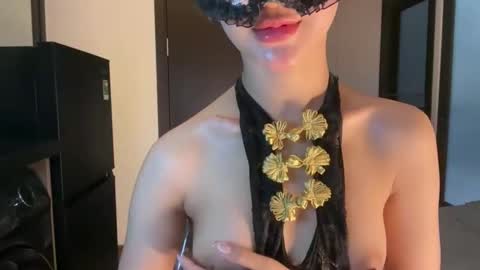 Snapshot of rose_ah chatting on 04.18.26 rose_ah online show from 04.18.26