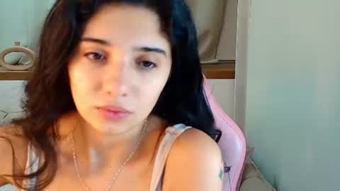 Snapshot of rose_desiree chatting on 06.25.26 Rose online show from 06.25.26