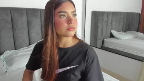 Rose online show from 02.22.25