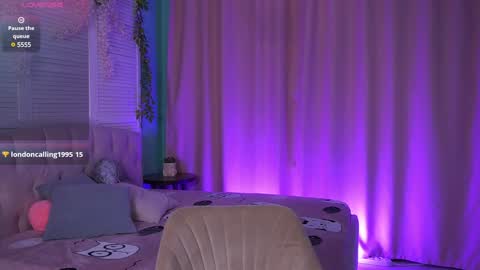 Snapshot of roseallan chatting on 01.15.25 Rose online show from 01.15.25