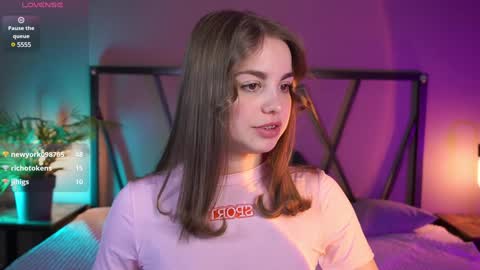 Snapshot of roseallan chatting on 01.26.25 Rose online show from 01.26.25