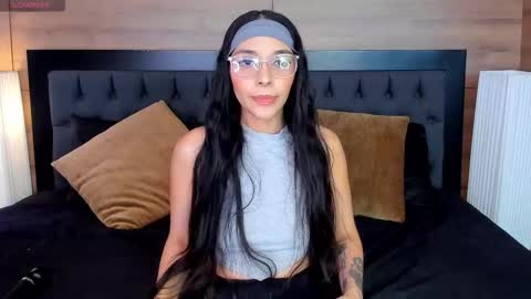 roseaurora online show from 03.25.26