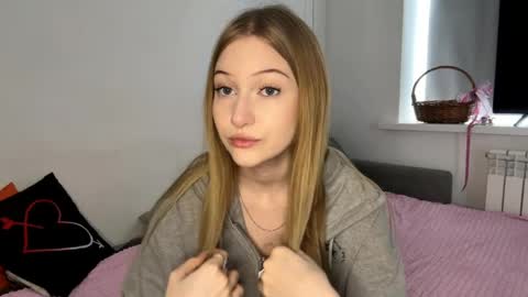 Snapshot of roseblansh chatting on 05.16.26 roseblansh online show from 05.16.26