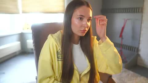 Snapshot of rosemarielupkes chatting on 06.06.26 Darle online show from 06.06.26