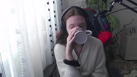 Snapshot of rosendalounsberry chatting on 04.05.26 Lina online show from 04.05.26