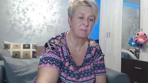 Lovepinklilly online show from 11.13.25