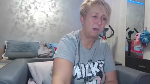 Lovepinklilly online show from 03.03.26