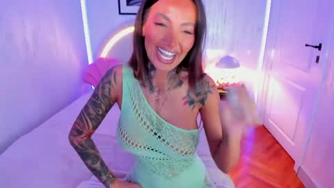 Snapshot of rosetatt chatting on 05.30.26 Nataly online show from 05.30.26