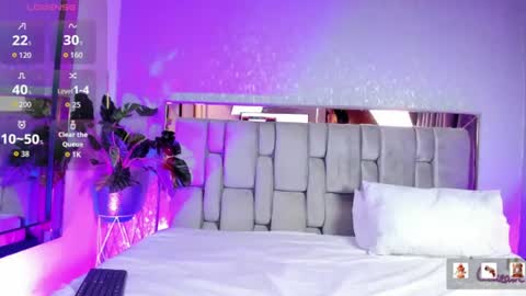 Snapshot of rosetemple chatting on 06.27.26 Rose online show from 06.27.26