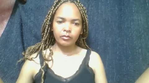 Snapshot of rosia685234 chatting on 04.23.26 rosia685234 online show from 04.23.26