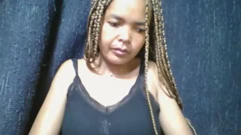 Snapshot of rosia685234 chatting on 04.27.26 rosia685234 online show from 04.27.26