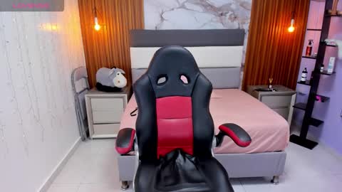 ROSSI online show from 10.29.25