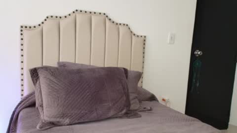 Ross BakerHot online show from 03.04.25