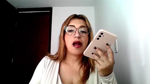 Snapshot of rossanalionheart chatting on 06.11.26 Rossana online show from 06.11.26