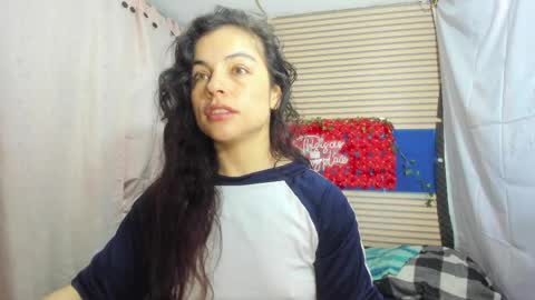 Snapshot of rosse_25 chatting on 05.17.26 Would you like to help me with supplementation and sports suits so I can compete in powerlifting online show from 05.17.26
