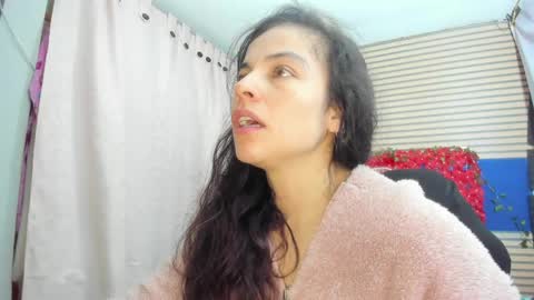 Snapshot of rosse_25 chatting on 05.25.26 Would you like to help me with supplementation and sports suits so I can compete in powerlifting online show from 05.25.26
