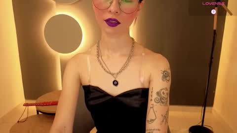 Miss Rosse online show from 11.09.25