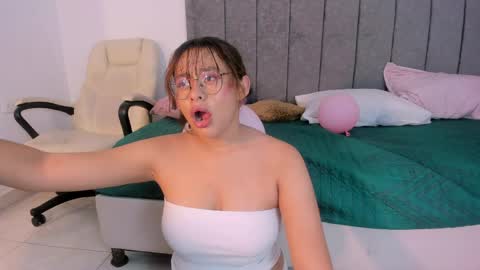 rosse_taylorx1 online show from 04.11.26