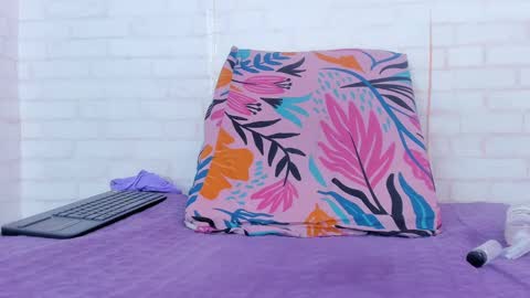 Snapshot of rosse_thompson11 chatting on 12.30.24 rosse_thompson11 online show from 12.30.24