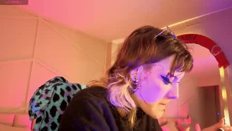 Snapshot of rossiie_hunt_ chatting on 06.23.26 rossiie_hunt_ online show from 06.23.26