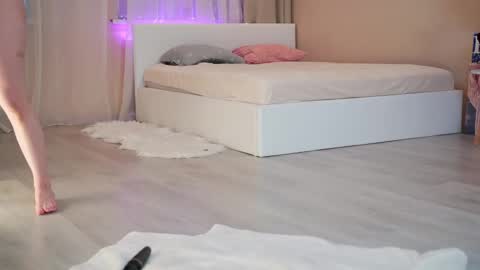 Hi Im Maria Check my Bio  online show from 02.22.25