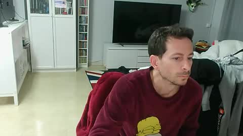Snapshot of roubarixx chatting on 04.26.26 roubarixx online show from 04.26.26