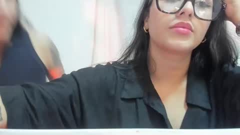 Snapshot of rous_and_sweet chatting on 10.27.25 Rous and Sweet online show from 10.27.25
