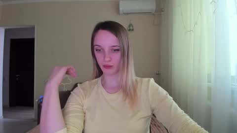 Snapshot of rousereed chatting on 03.11.26 Rouse online show from 03.11.26