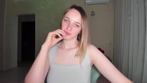 Snapshot of rousereed chatting on 03.18.26 Rouse online show from 03.18.26