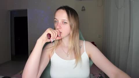 Snapshot of rousereed chatting on 03.29.26 Rouse online show from 03.29.26