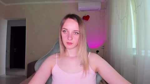 Snapshot of rousereed chatting on 04.02.26 Rouse online show from 04.02.26