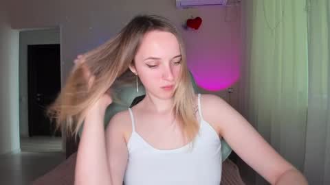 Snapshot of rousereed chatting on 04.03.26 Rouse online show from 04.03.26