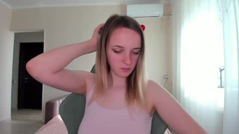 Snapshot of rousereed chatting on 04.04.26 Rouse online show from 04.04.26