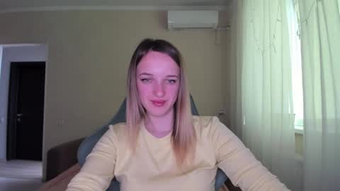 Snapshot of rousereed chatting on 04.05.26 Rouse online show from 04.05.26