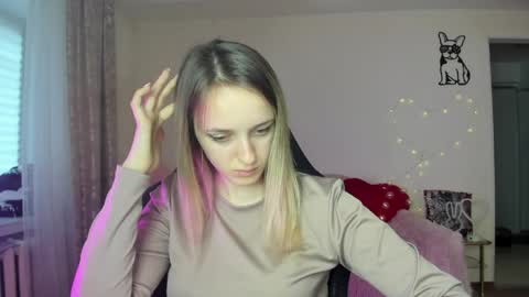 Snapshot of rousereed chatting on 04.06.26 Rouse online show from 04.06.26