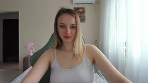 Snapshot of rousereed chatting on 04.10.26 Rouse online show from 04.10.26