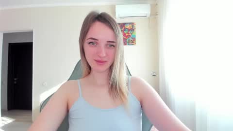 Snapshot of rousereed chatting on 04.14.26 Rouse online show from 04.14.26