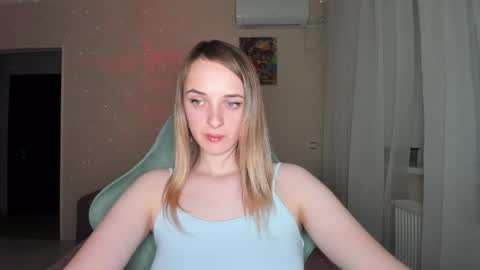 Snapshot of rousereed chatting on 04.14.26 Rouse online show from 04.14.26