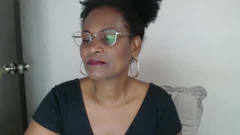 luxa online show from 02.22.25