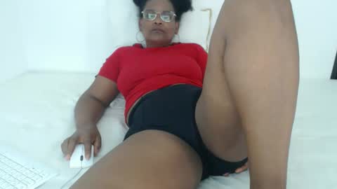 luxa online show from 10.25.25