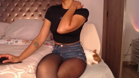 Snapshot of rouss_henao chatting on 03.29.26 Rouss marie henao online show from 03.29.26