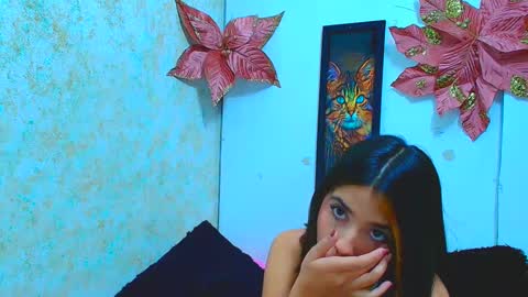 rousse_violet online show from 01.29.25