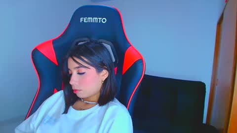 rousse_violet online show from 09.18.25